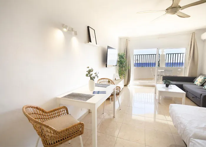 Nt Benalbeach Sea Views Terrace-quiet&cozy
